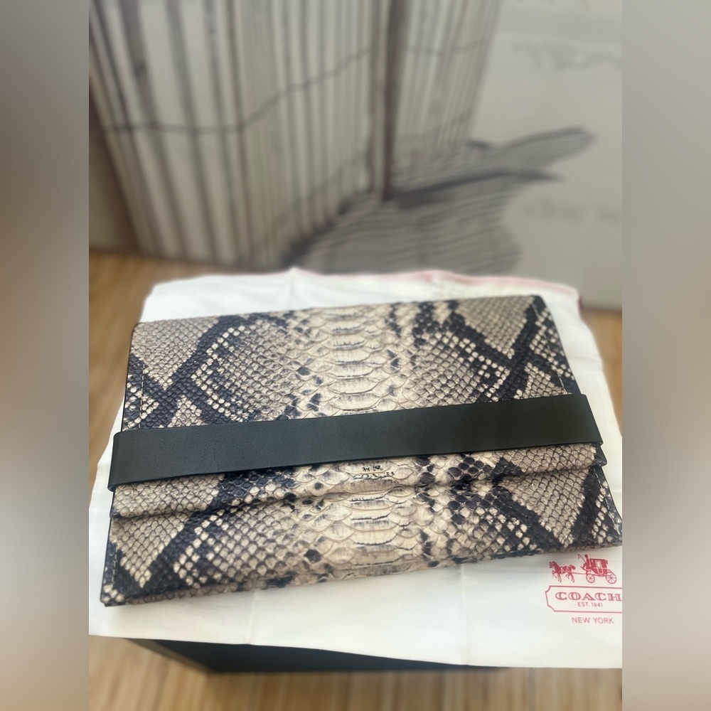 COACH Snakeskin Bag - Picture 3 of 6